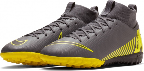 Cороконіжки Nike JR SUPERFLY 6 ACADEMY GS TF AH7344-070 р.US 4Y темно-сірий