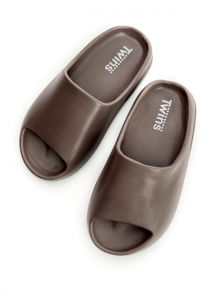 Шльопанці Twins р.38-39 шоколадний