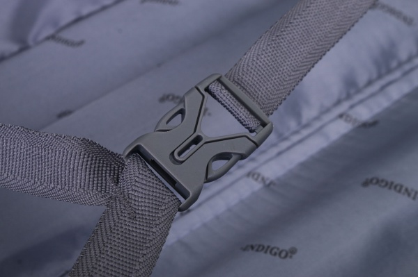 Чемодан 96 л белый LS22200 69х48х29 ABS 