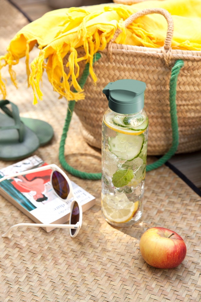 Бутылка с крышкой Curver Dots Bottle 0,75 л (823852)