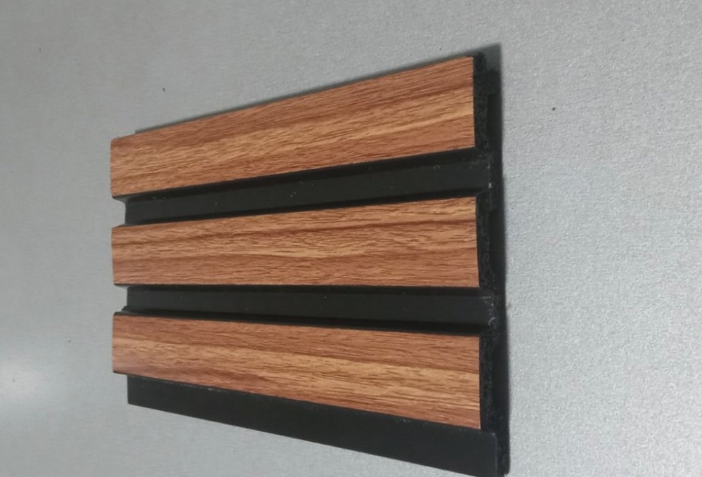 Реечная панель Walldeco полимерная 115x18x2900 мм дуб (D402-103 )