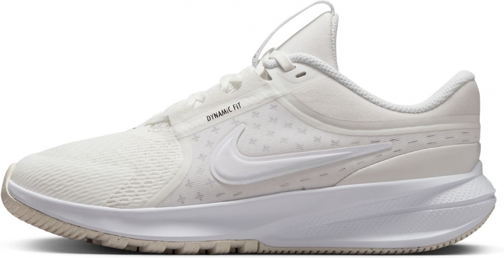 Кросівки для дівчаток Nike Star Runner 5 HF7004-101 р.37,5 білі