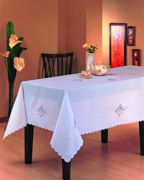 Скатерть Kayaoglu Пиколу Rose 160x220 см крем Arya 