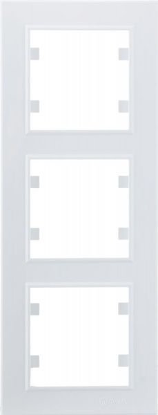 Рамка трехместная Makel Karea вертикальная белый