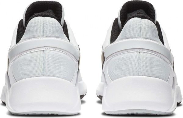 Кроссовки Nike Legend Essential 2 CQ9356-002 р.US 11,5 белый