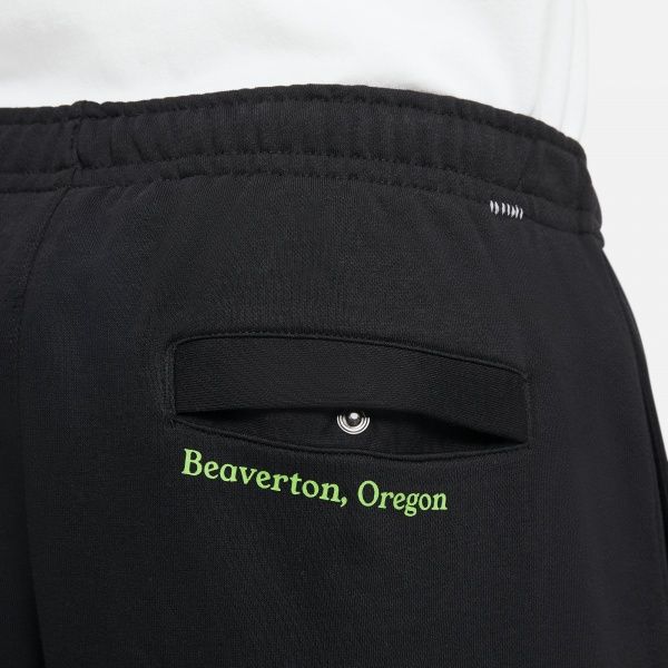 Штани Nike M NSW CF FT PANT WTOUR DD0884-010 р. L чорний