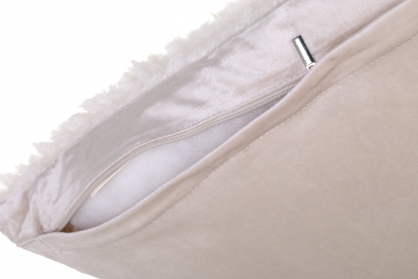 Подушка декоративна Lama Home 45x45 см айворі La Nuit 