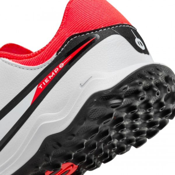 Сороконожки Nike JR LEGEND 10 ACADEMY TF DV4351-100 р.35,5 белый