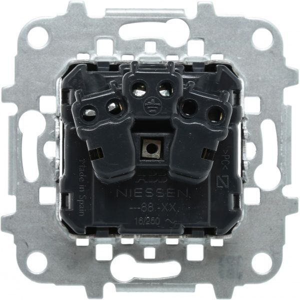 Розетка із заземленням ABB Zenit SCHUKO 16 А 250 В без шторок з кришкою срібний N2288.1 PL Z