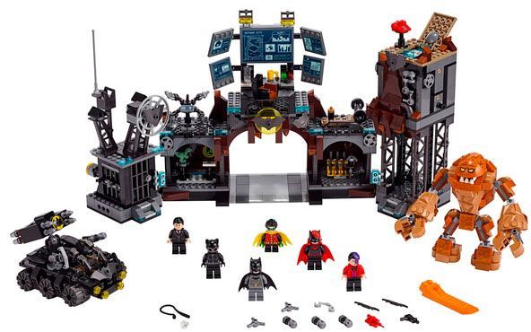 Конструктор LEGO Super Heroes Вторгнення Глиноликого в печеру Бетмена 76122