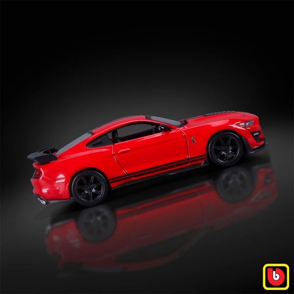 Автомодель Bburago 1:32 Ford Shelby GT500 18-43050