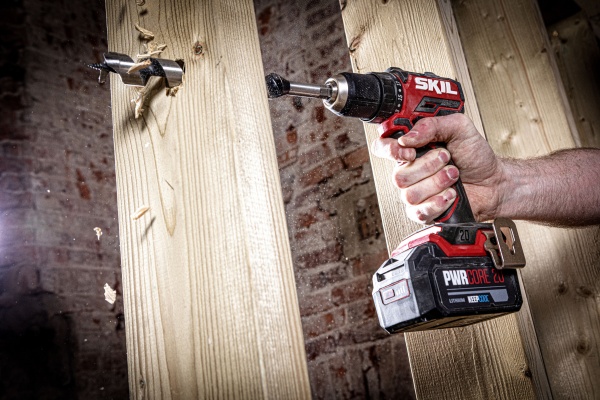 Шуруповерт акумуляторний SKIL Compact DD1E3065CA