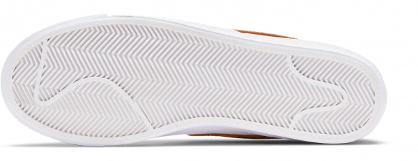 Кросівки Nike Blazer Mid '77 SE DA8736-101 р.US 8,5 білий