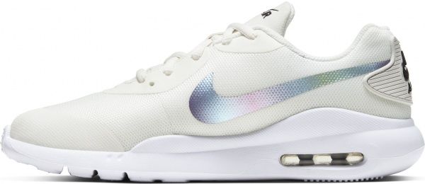 Кроссовки Nike AIR MAX OKETO BG AR7419-101 р.US 4Y белый