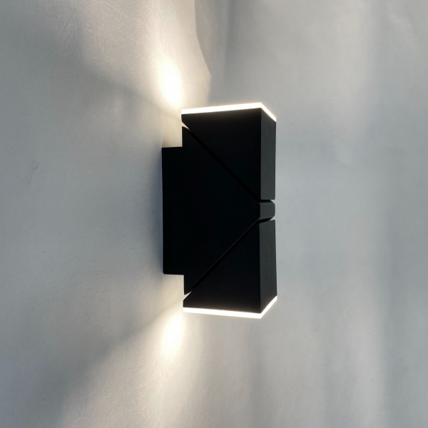 Светильник настенный Blitz 4000K 19156 2x13 Вт черный 