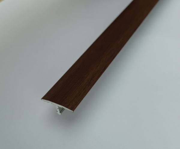 Порожек П31 270 16 King Floor гладкий скрытый крепеж 18x1x2700 мм каштан