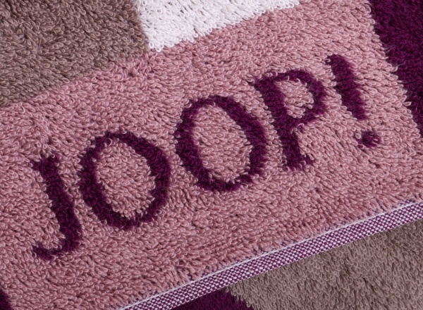 Рушник махровий Mosaic 50x100 см сливовий Cawo 