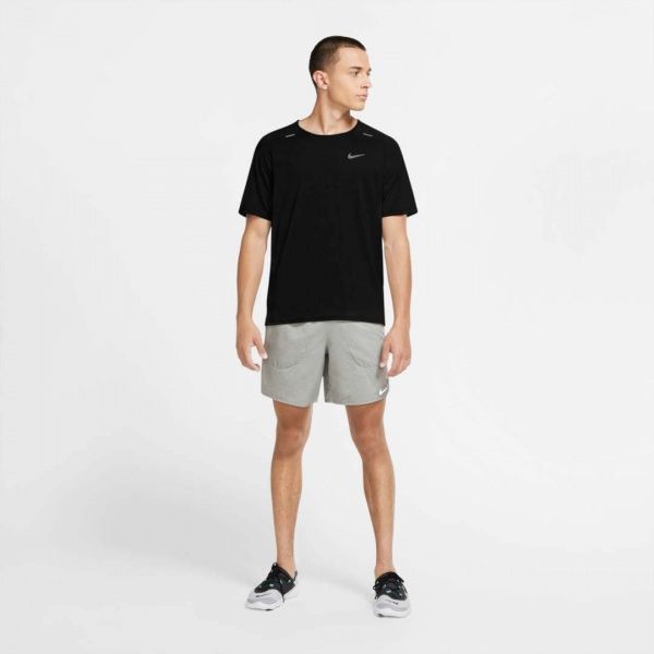 Футболка Nike M NK BRTHE RSE 365 TOP SS HYBR CU5977-010 M чорний