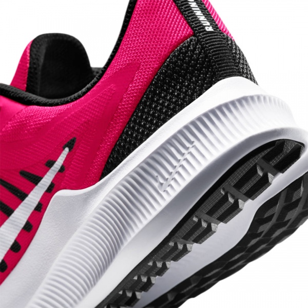 Кроссовки Nike Downshifter 10 CJ2066-601 р.US 6,5Y розовый