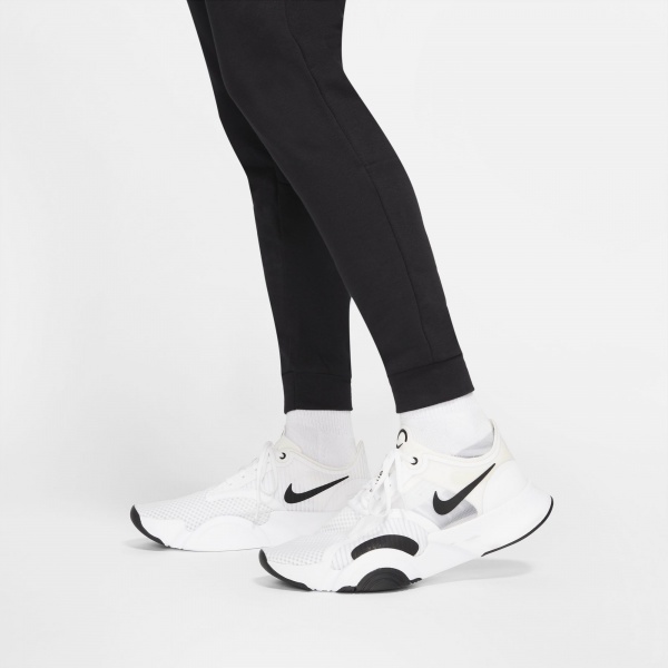 Брюки Nike M NK DF PNT TAPER FL CZ6379-010 р. S черный