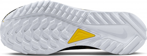 Кроссовки Nike NIKE REACT PEGASUS TRAIL 4 DJ6158-100 р.42 бежевый