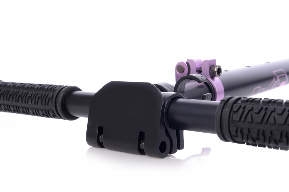 Самокат Tempish NIXIN 200 AL черный с розовым 1050000233/Pink