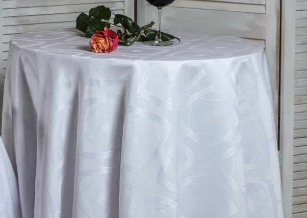 Скатерть Diana водоотталкивающая белая 150x260 см белый ITA Dream 
