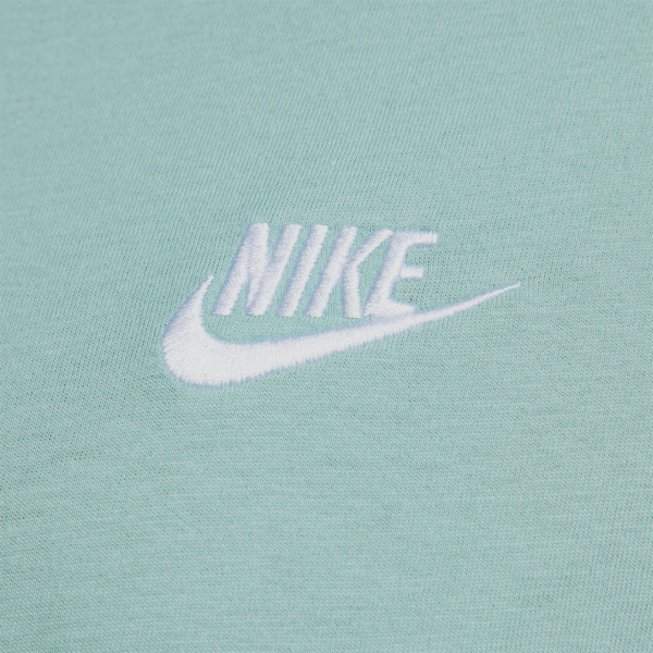 Футболка Nike M NSW CLUB TEE AR4997-310 р.L зелений