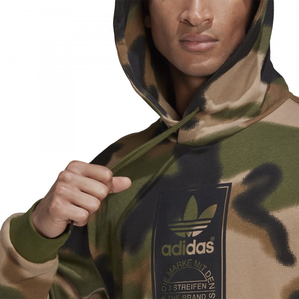 Джемпер Adidas CAMO AOP HOODIE GN1879 р. 2XL різнокольоровий