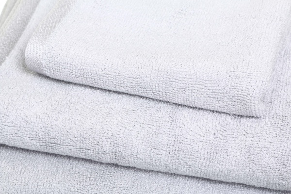 Полотенце махровое Glossy 30x50 см серебряный Texpol 