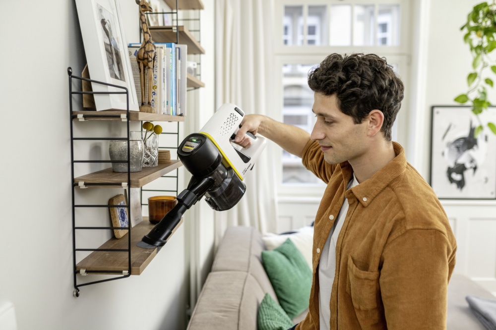 Пылесос аккумуляторный Karcher VC 4 Cordless my Home (1.198-630.0)