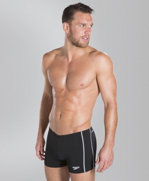 Плавки Speedo Essential Classic Aquashort 8007320001 р.32 чорний