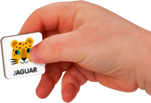 Игра настольная Janod Magneti'book Английский алфавит J02712