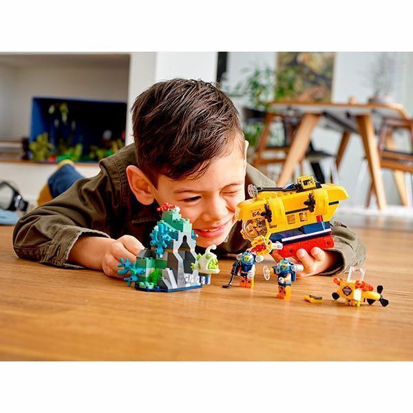 Конструктор LEGO City Океан: исследовательская подводная лодка 60264