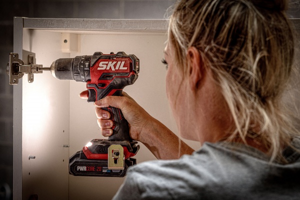 Шуруповерт ударний акумуляторний SKIL Compact CD1E3075CA