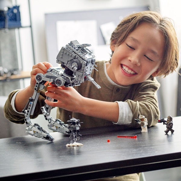 Конструктор LEGO Star Wars AT-ST™ на Хоте 75322