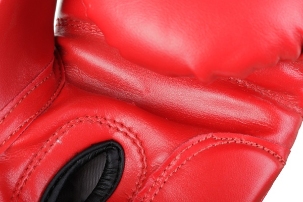 Боксерские перчатки MaxxPro AVG-616 р. 4 красный