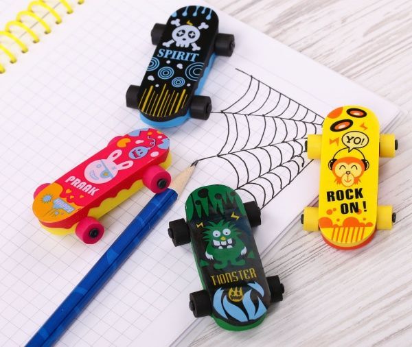 Ластик Скейт зеленый