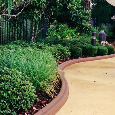 Бордюр тротуарний 650x150x55 мм червоний