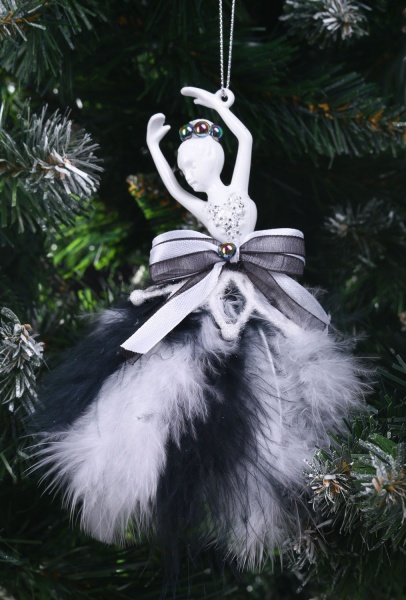 Підвіска Балерина декор Преміум 9х12х3 см чорний