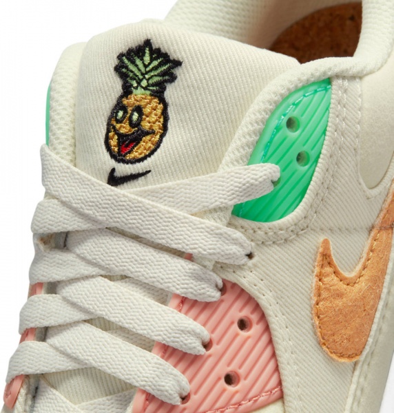 Кросівки Nike Air Max 90 LX DC5211-100 р.US 8 бежевий