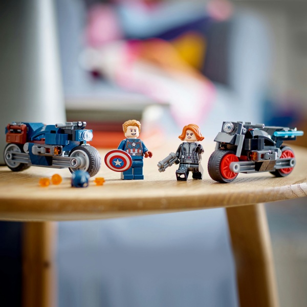 Конструктор LEGO Super Heroes Marvel Мотоцикли Чорної Вдови й Капітана Америка 76260