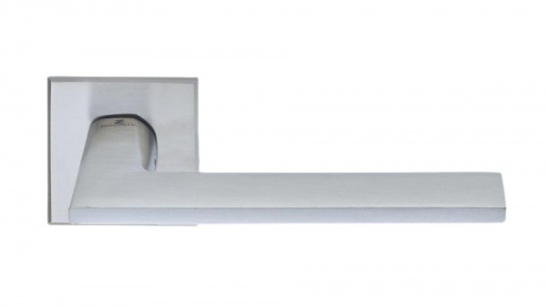 Ручка на розетке Ilavio 2116 матовый хром