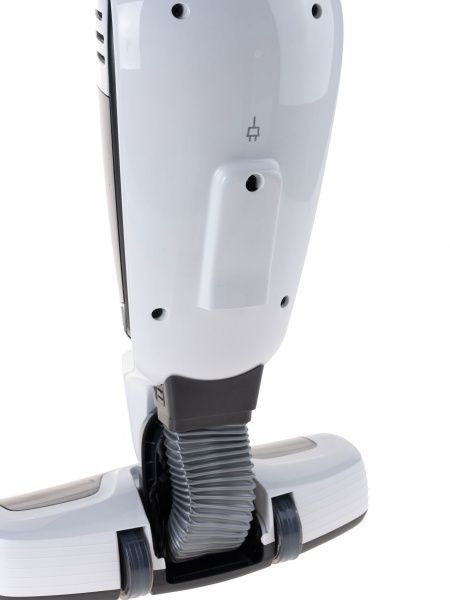 Пылесос аккумуляторный Electrolux EERC70IW white 