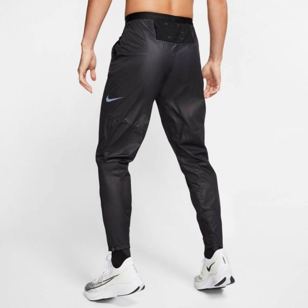 Штани Nike M NK TCH PCK ULT LT PANT PRTCT CJ5756-010 р. XL чорний