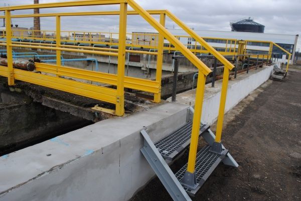 Поручень композитний полімерний (склопластиковий) 60х50х5 мм 3 м 