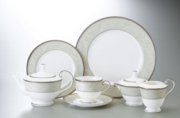Сервіз столовий Nocturne Platinum 64 предмети на 12 персон Narumi