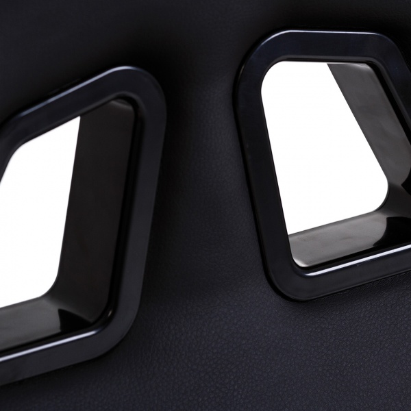 Крісло Nowy Styl HEXTER ML R1D TILT PL70 ECO/01 BLACK/RED FR чорний/червоний 