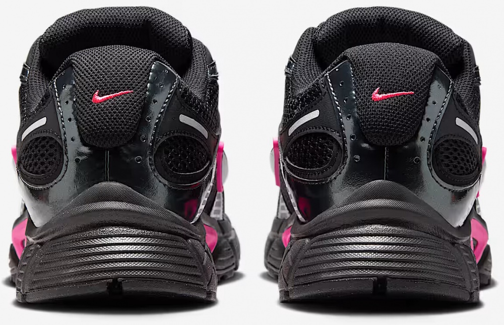 Кросівки Nike NIKE V5 RNR HQ7901-002 р.36,5