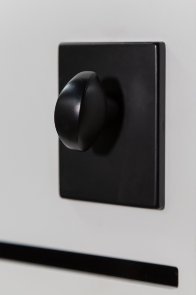 Дверь входная Булат Термо FORTEZZA (Квадро) 536 mamba morion / белый супермат 2050x950 мм правая